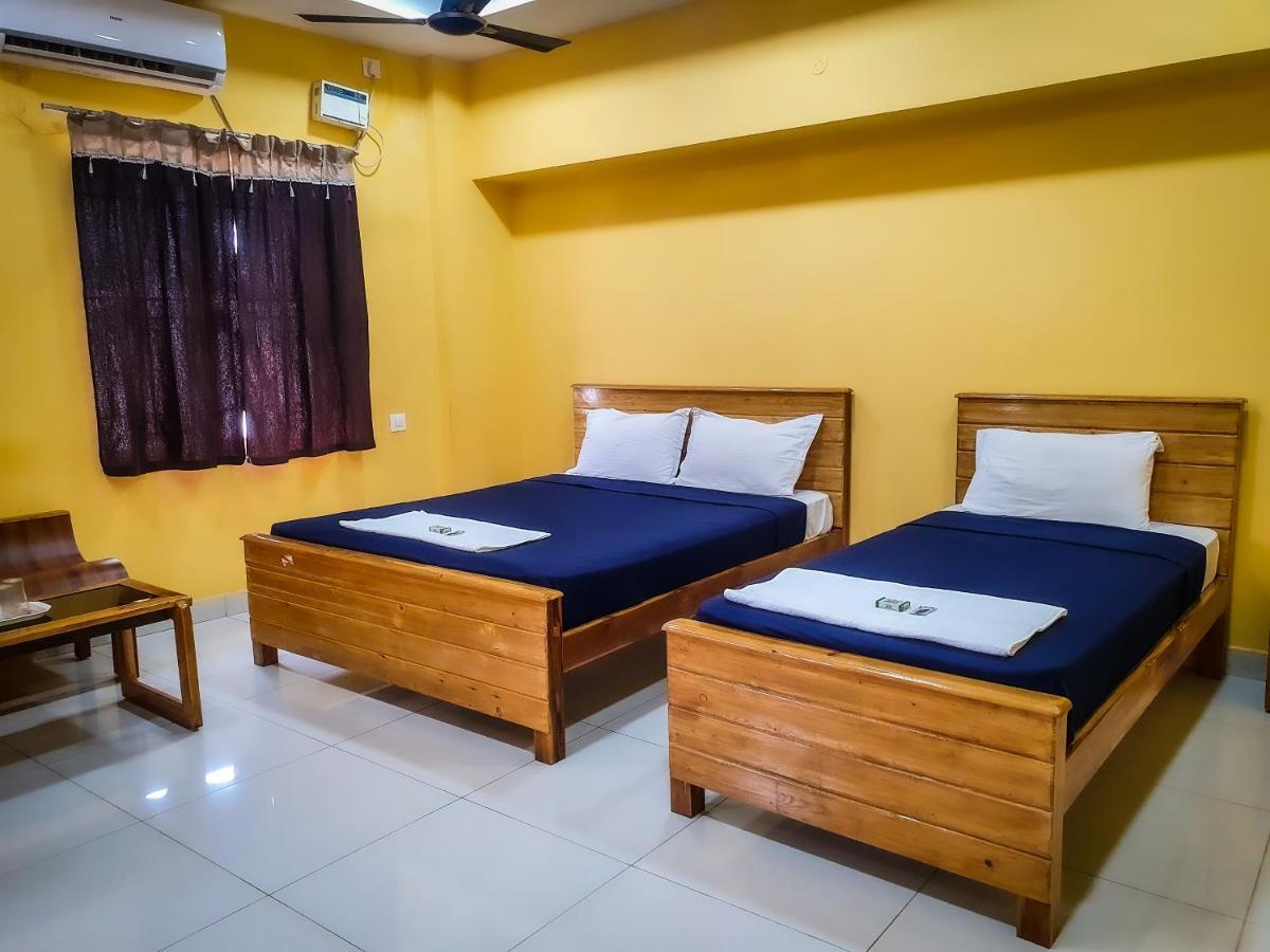 Le Hotel Host Tiruchirappalli エクステリア 写真