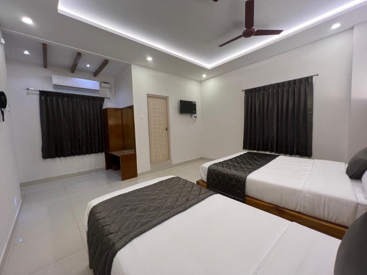 Le Hotel Host Tiruchirappalli エクステリア 写真