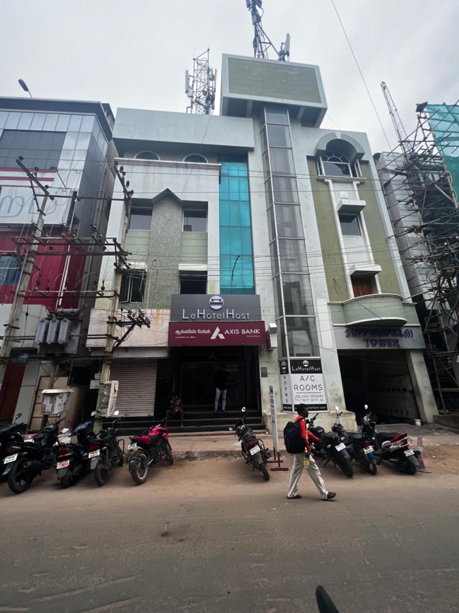 Le Hotel Host Tiruchirappalli エクステリア 写真