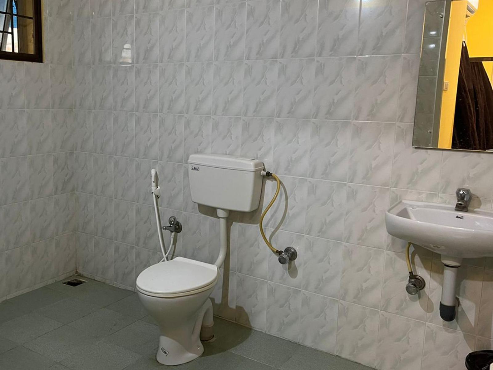 Le Hotel Host Tiruchirappalli エクステリア 写真